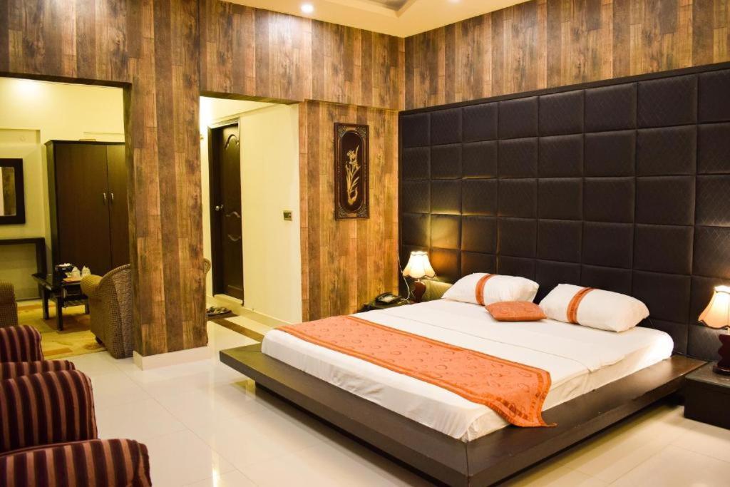 איסלמאבד Thomas Guest House מראה חיצוני תמונה